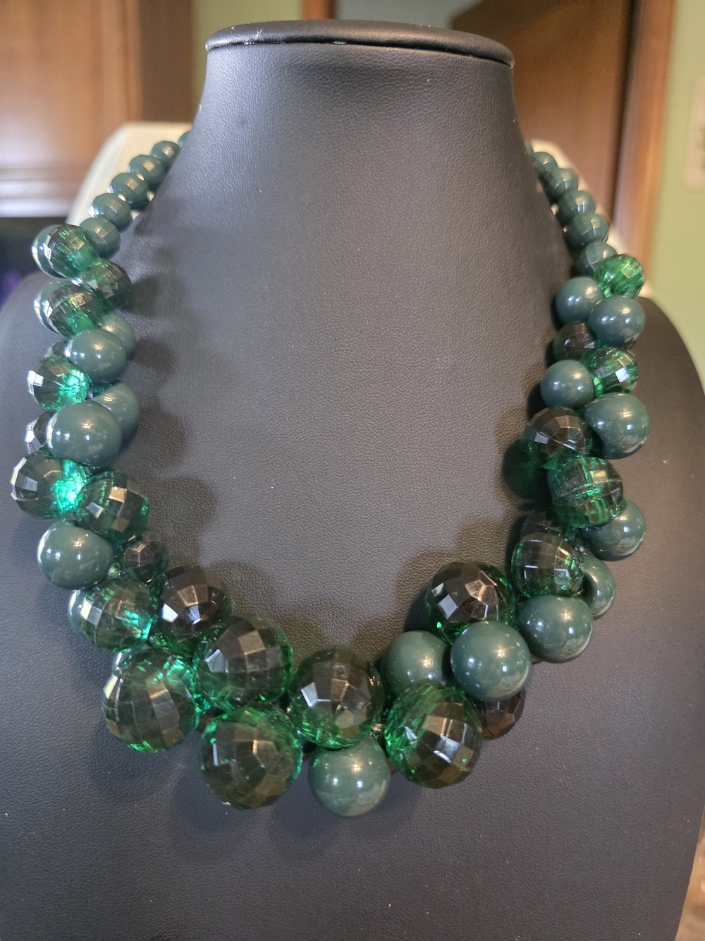 #247 Green Statement Beaded Necklace - Women Jewelry